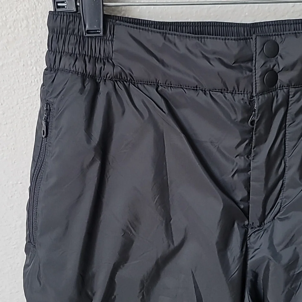 NWT Aerie Chillside Water Resistant Snow Puffer Pants, Size Medium, Color Black - Picture 7 of 12
